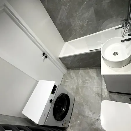 Apartment Avalon стрийська автовокзал,трускавецька Lviv