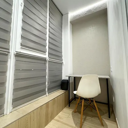 Avalon стрийська автовокзал,трускавецька *