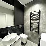 Avalon стрийська автовокзал,трускавецька Lejlighed Lviv